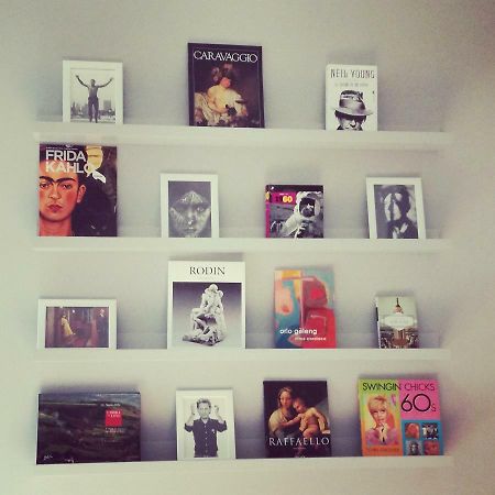 Bloom Rooms Foligno Bagian luar foto